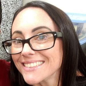 Meet your Posher, Monica